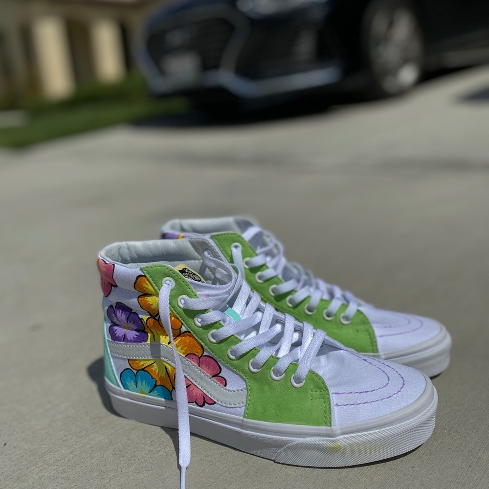 Custom vans - Picture 3 of 6